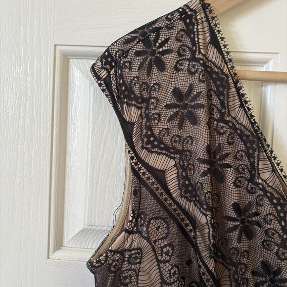 Pleated Bodycon Dress Lace VNeck Mesh Cocktail Size 14 Black Dark Romantic Party - Picture 6 of 13